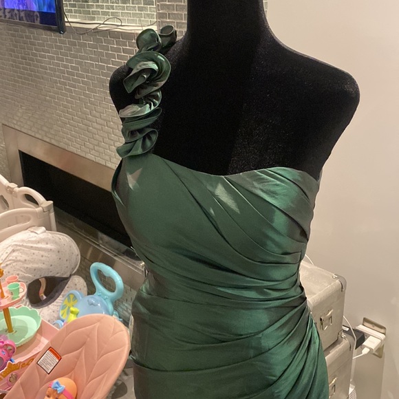 Dresses & Skirts - Custom emerald green rouched cocktail gown dress